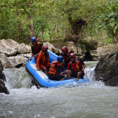 Photo 4. Arung Jeram Di Sungai Pattunuang Akbar 3
