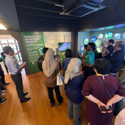 Participants Visit To Edgecliff Gallery 1penang Hill